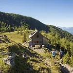 Bergblick - * באד קליניקירשהיים